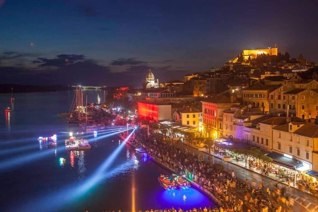Apartman Dawidh Šibenik Exteriör bild